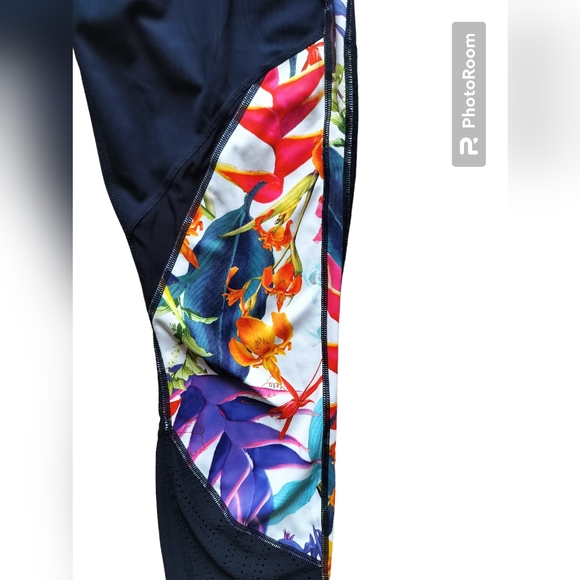 Athleta blu tropical precision legging high rise mesh details size M - Picture 6 of 14
